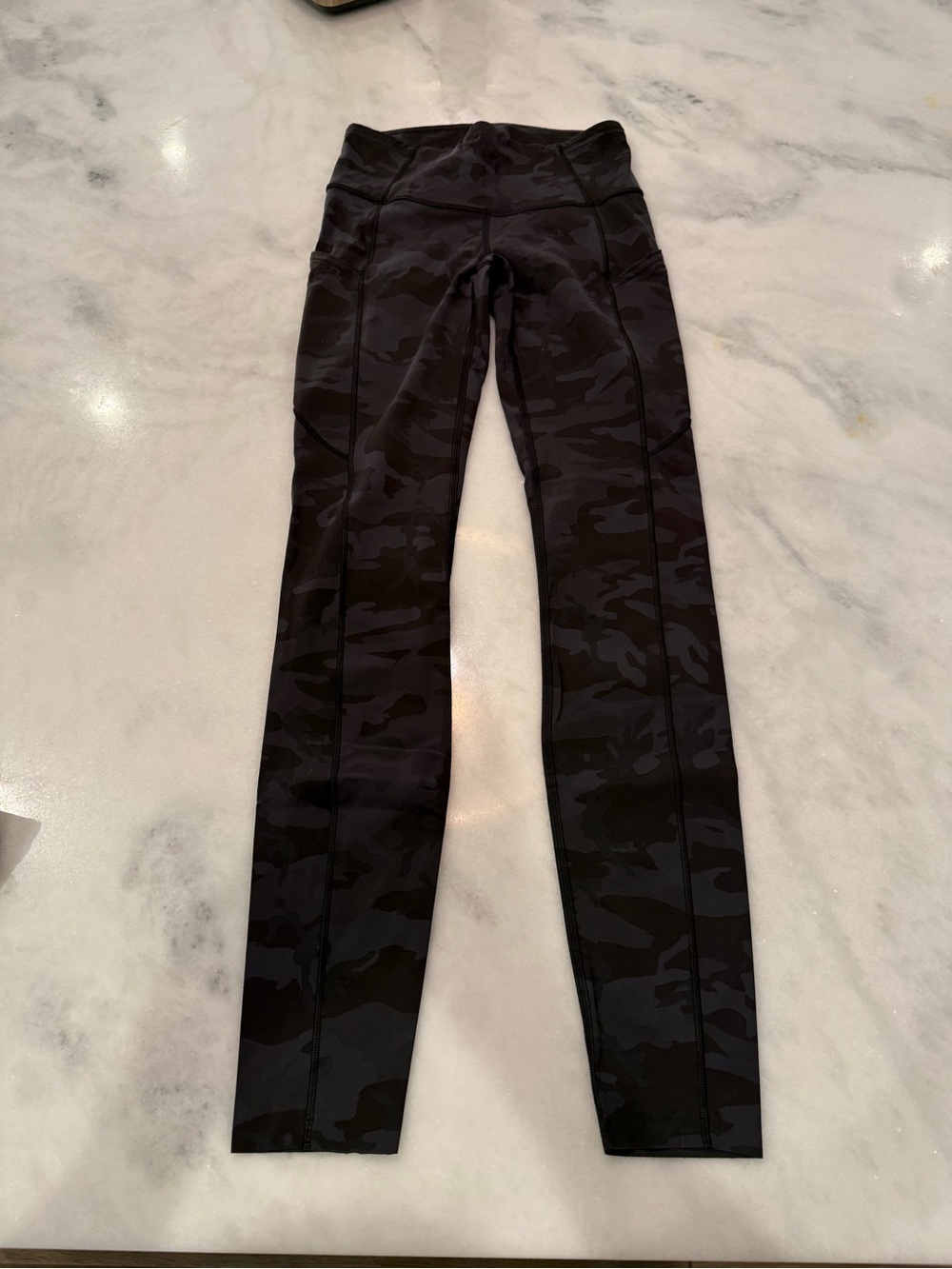 Lululemon Wunder Under SmoothCover High-Rise Size 4